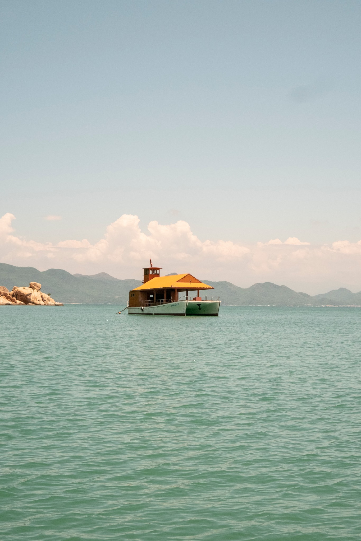 An Lam Retreats Saigon River